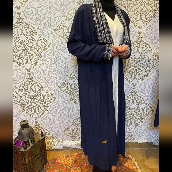New fake two pieces Abaya - Picture 2 of 3